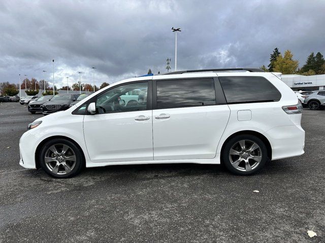 2018 Toyota Sienna SE