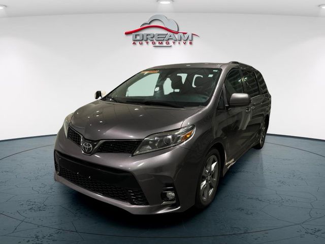 2018 Toyota Sienna 