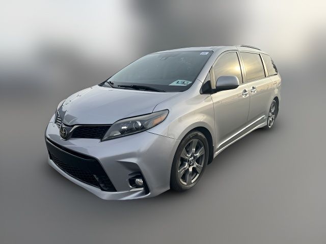 2018 Toyota Sienna 