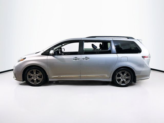 2018 Toyota Sienna 