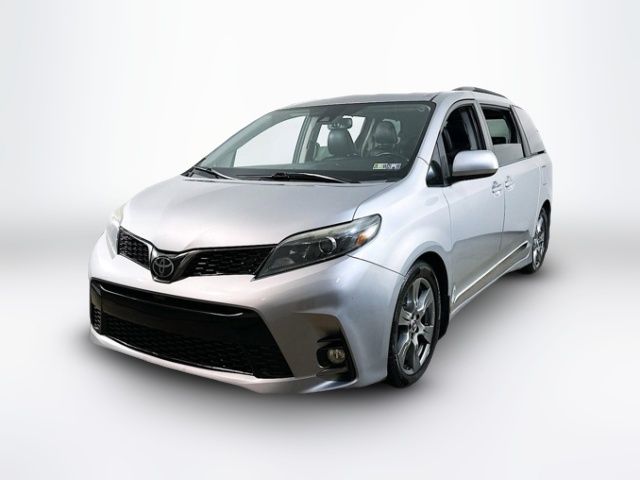 2018 Toyota Sienna 