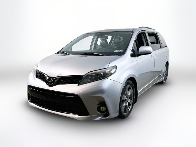 2018 Toyota Sienna 