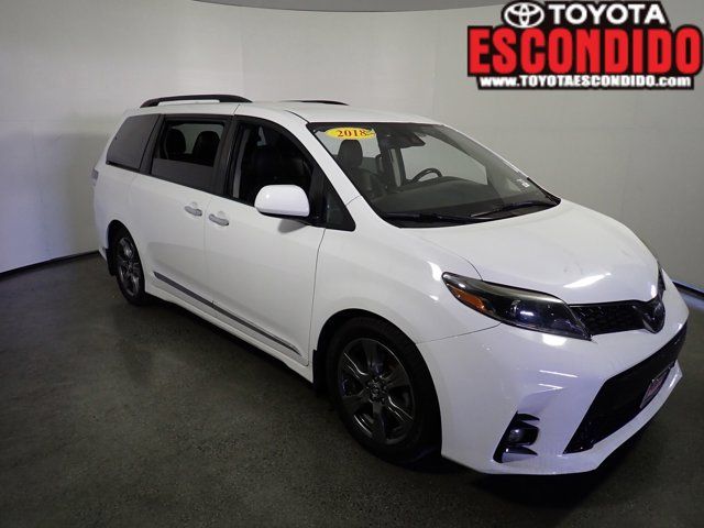 2018 Toyota Sienna 