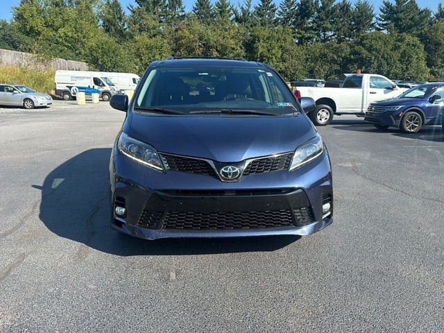 2018 Toyota Sienna 