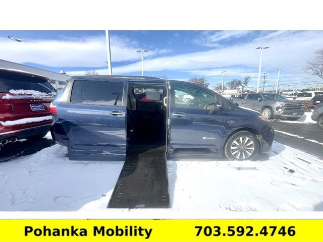 2018 Toyota Sienna Limited Premium