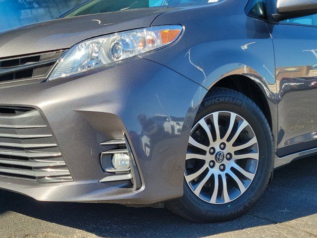 2018 Toyota Sienna XLE Premium