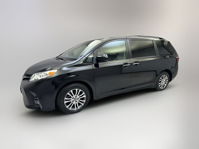 2018 Toyota Sienna 