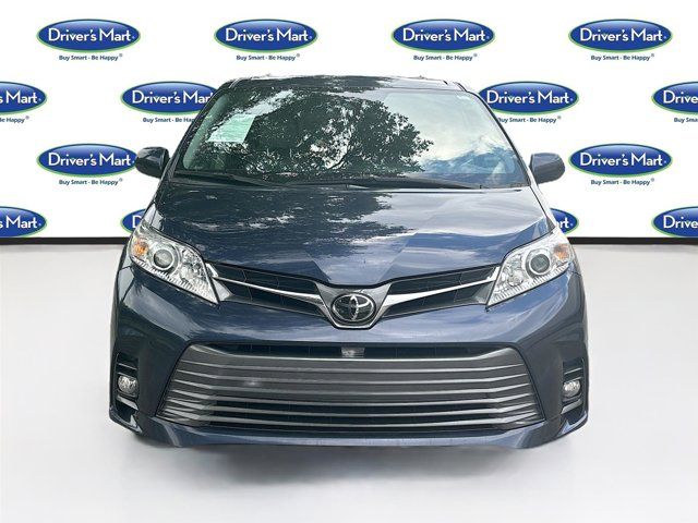 2018 Toyota Sienna 