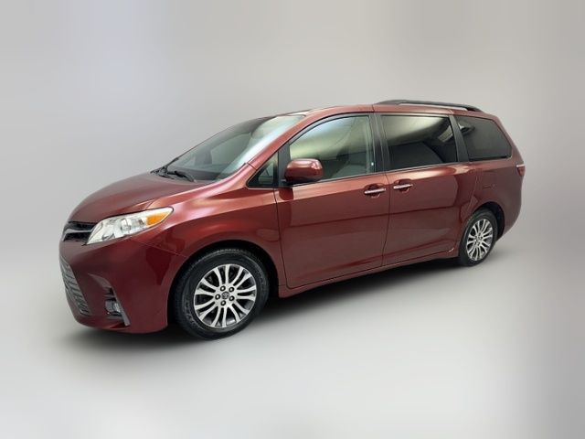 2018 Toyota Sienna 