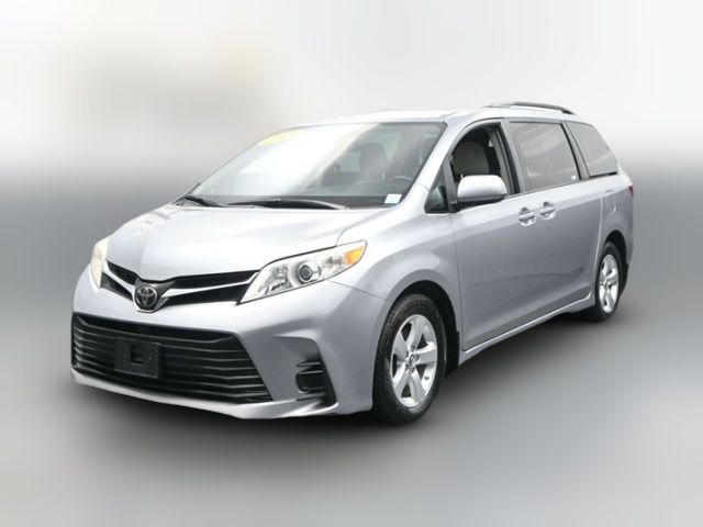 2018 Toyota Sienna 