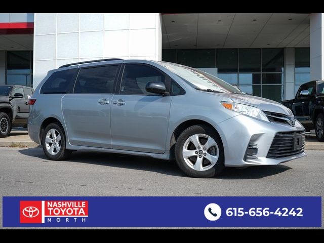 2018 Toyota Sienna 