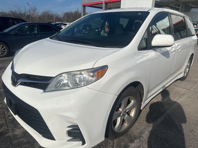 2018 Toyota Sienna 