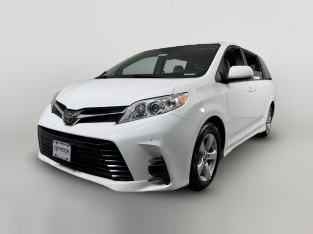 2018 Toyota Sienna 