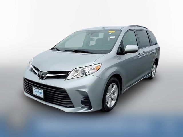 2018 Toyota Sienna 