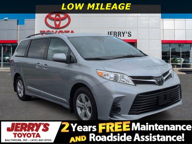 2018 Toyota Sienna LE Auto Access Seat