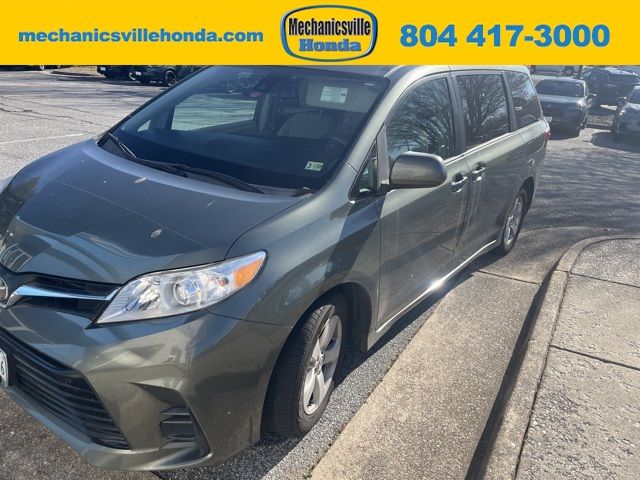 2018 Toyota Sienna 