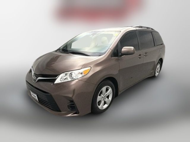 2018 Toyota Sienna 