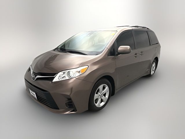 2018 Toyota Sienna 