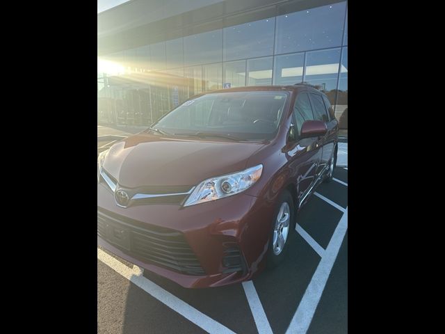 2018 Toyota Sienna 