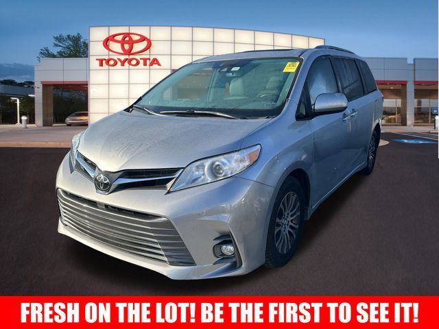 2018 Toyota Sienna XLE Premium