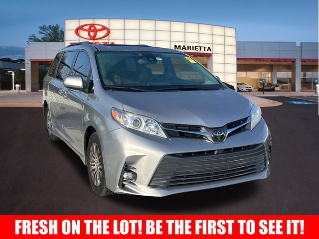 2018 Toyota Sienna XLE Premium