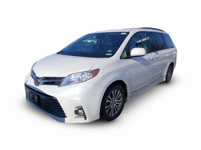 2018 Toyota Sienna 