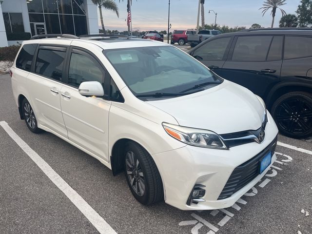 2018 Toyota Sienna Limited Premium