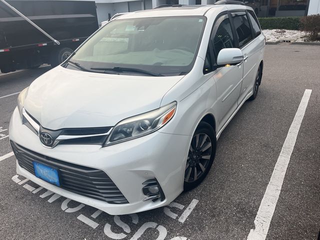 2018 Toyota Sienna Limited Premium