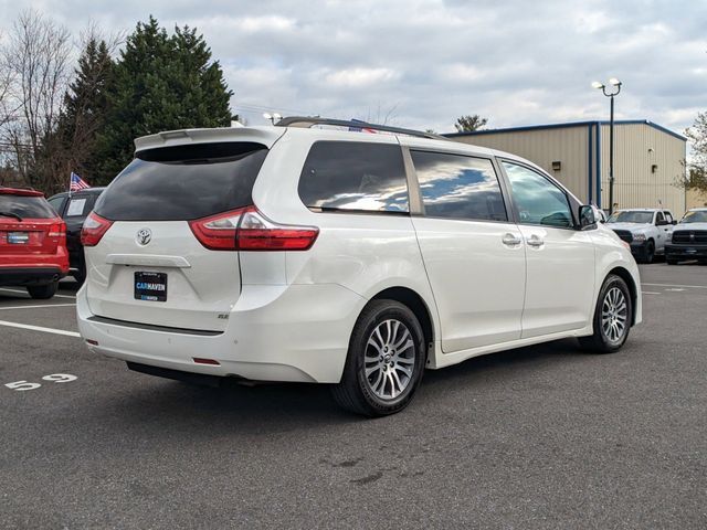 2018 Toyota Sienna 