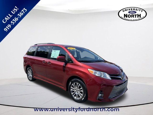 2018 Toyota Sienna XLE