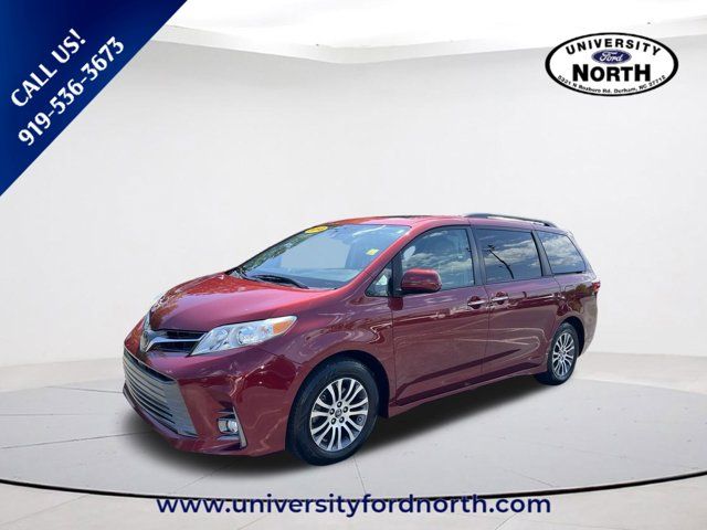 2018 Toyota Sienna XLE