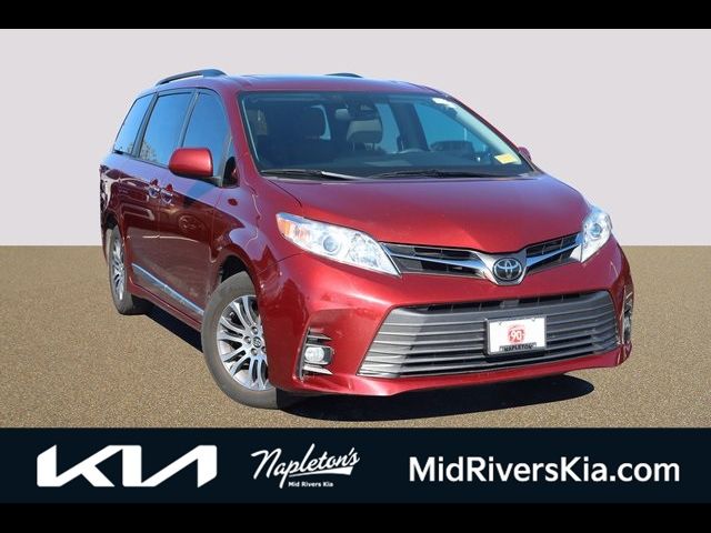 2018 Toyota Sienna 