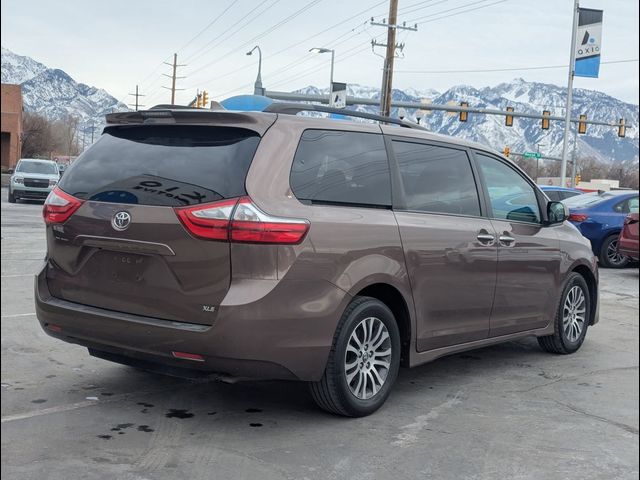 2018 Toyota Sienna 