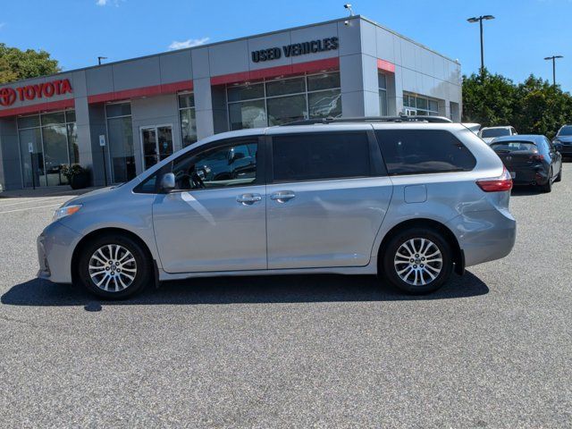 2018 Toyota Sienna XLE Auto Access Seat