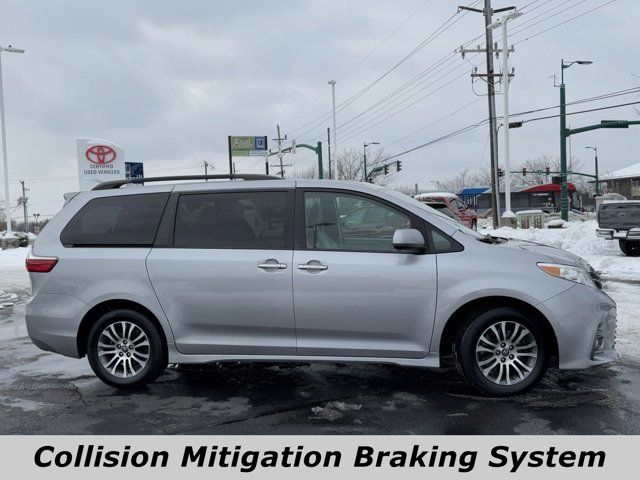 2018 Toyota Sienna XLE Premium