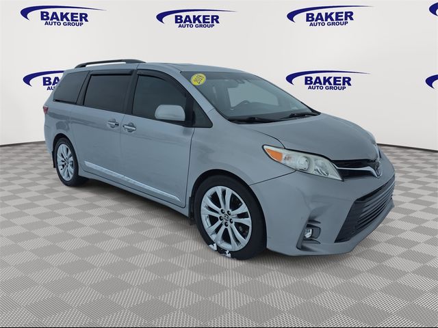 2018 Toyota Sienna 