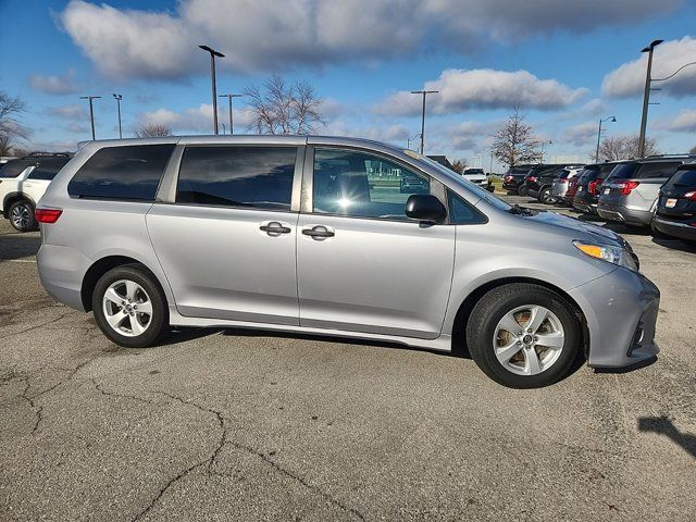 2018 Toyota Sienna L