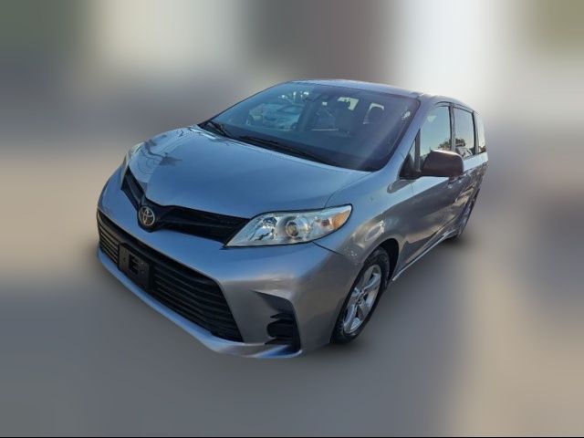 2018 Toyota Sienna L