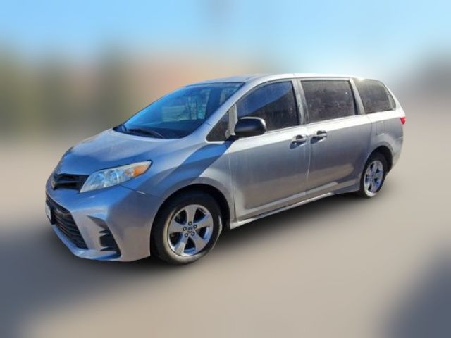 2018 Toyota Sienna L