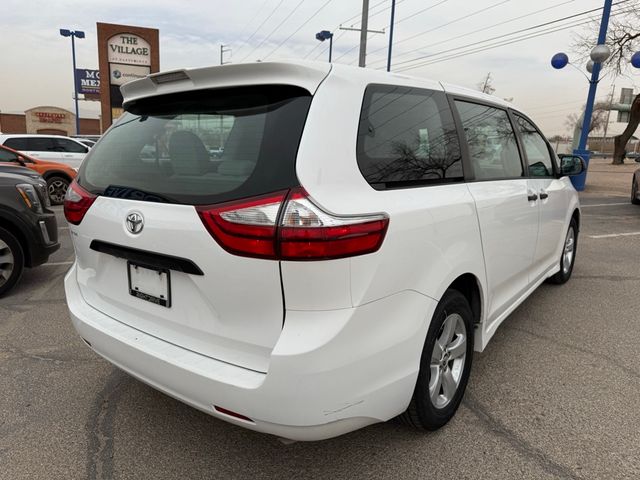 2018 Toyota Sienna L