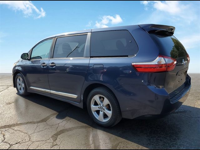 2018 Toyota Sienna L