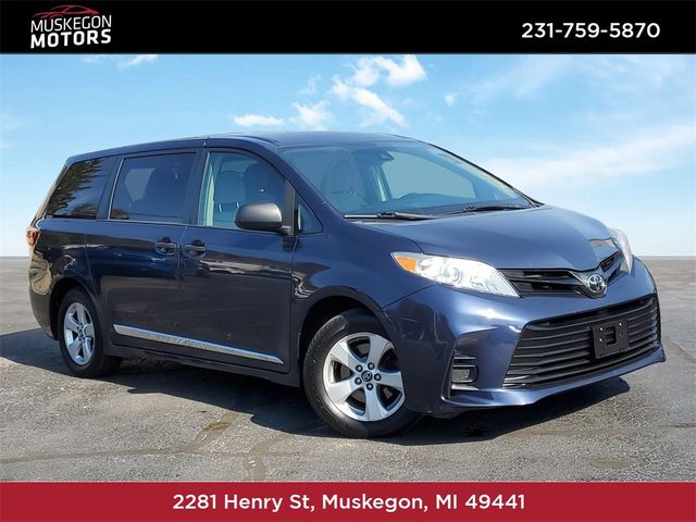 2018 Toyota Sienna L