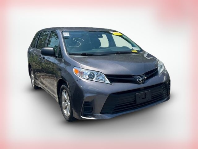 2018 Toyota Sienna L