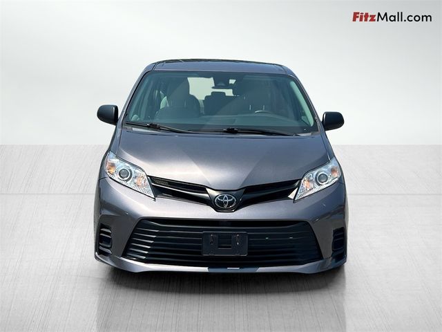 2018 Toyota Sienna L