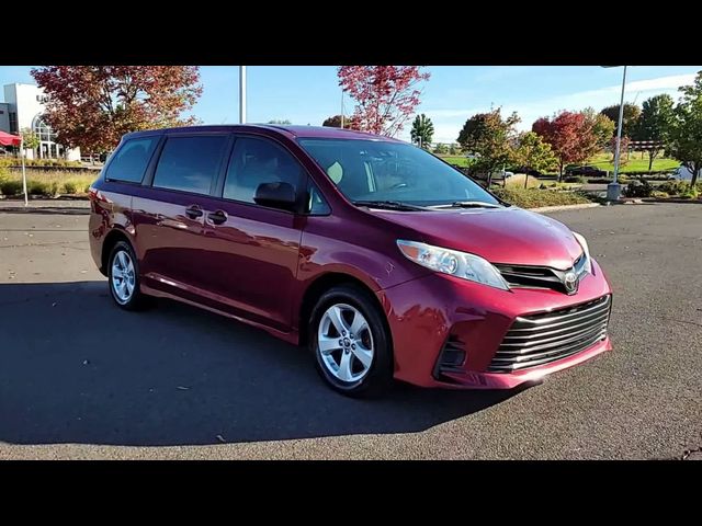 2018 Toyota Sienna L