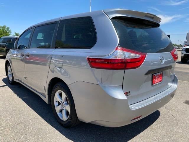 2018 Toyota Sienna L