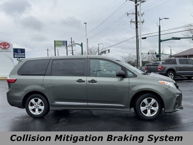 2018 Toyota Sienna L