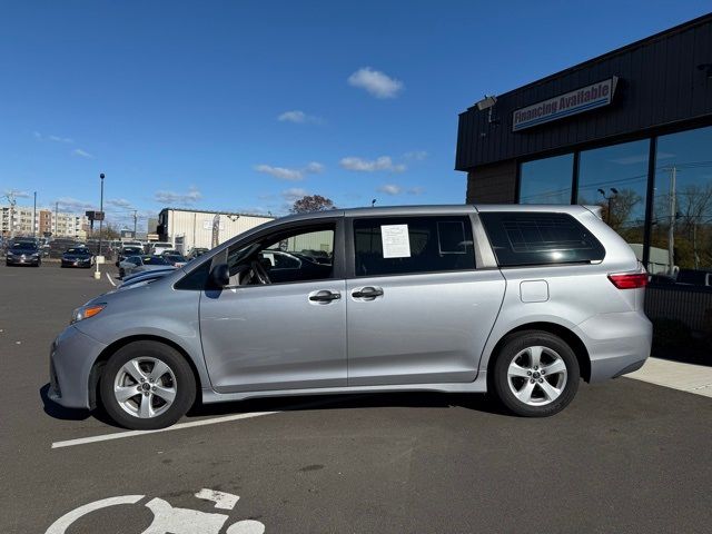 2018 Toyota Sienna L