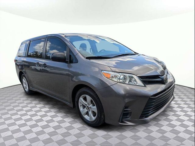 2018 Toyota Sienna L