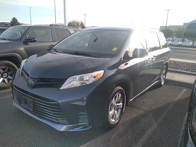 2018 Toyota Sienna L